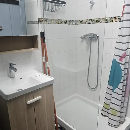 Renove Pres Des Docks 4 Pers *